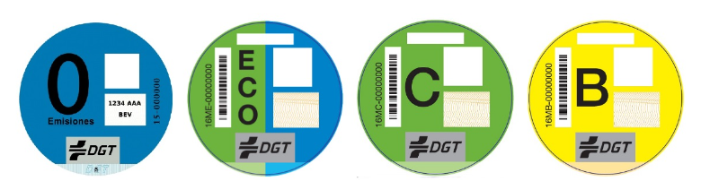 Etiquetas de movilidad sostenible de emisiones para vehículos en Madrid.