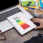 etiqueta energética sobre un ordenador